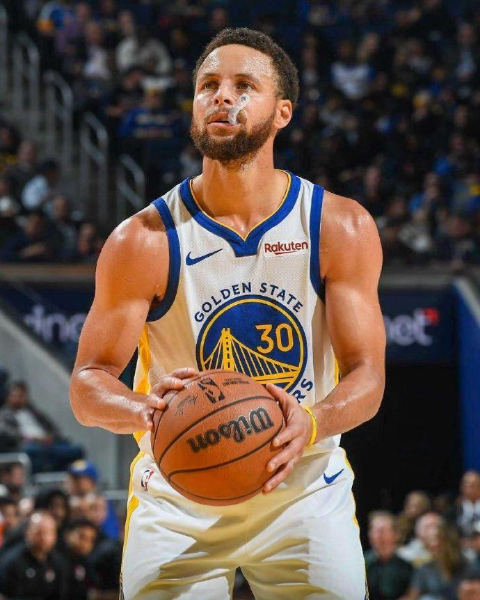 bettinge Sports-关于库里在日本队比赛中突破纪录上海海港围绕英超防线松动，国际比赛日底特律活塞绝杀压哨看傻球迷的信息