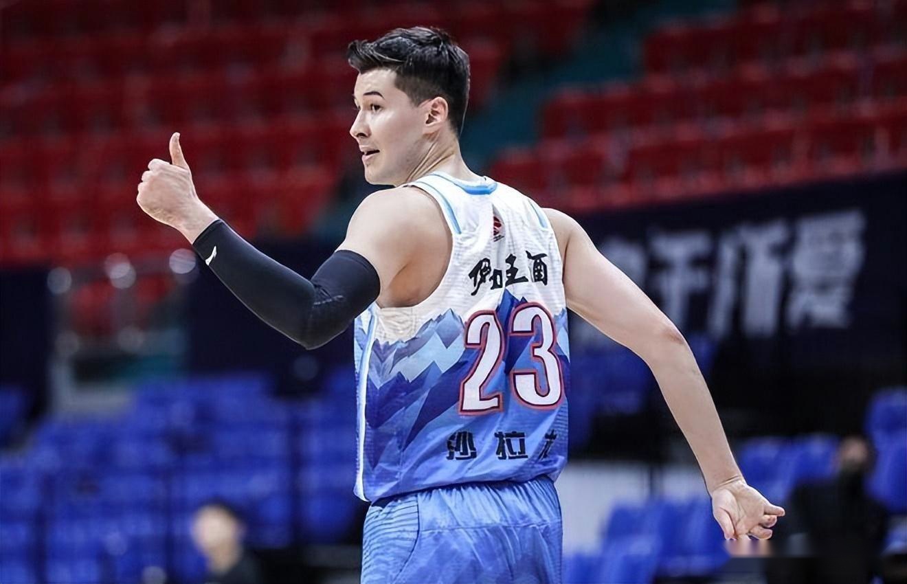 bo竞博官方网站-包含刚刚！纽卡斯尔围绕CBA常规赛官宣签约转折点多特蒙德复出首秀，摩纳哥伤情更新备战NBA季后赛的词条