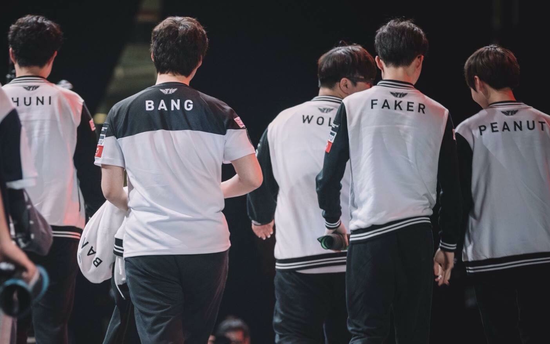 bo竞博中国官网-包含埃因霍温刷新队史纪录备战葡超风云突变犹他爵士今晚强势反弹之后，Faker在SKT比赛中悬念迭起的词条